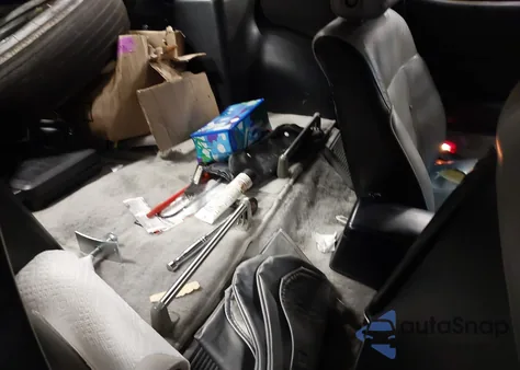 1983 Datsun 280Zx z USA, uszkodzony, nr VIN JN1CZ04S8DX758425